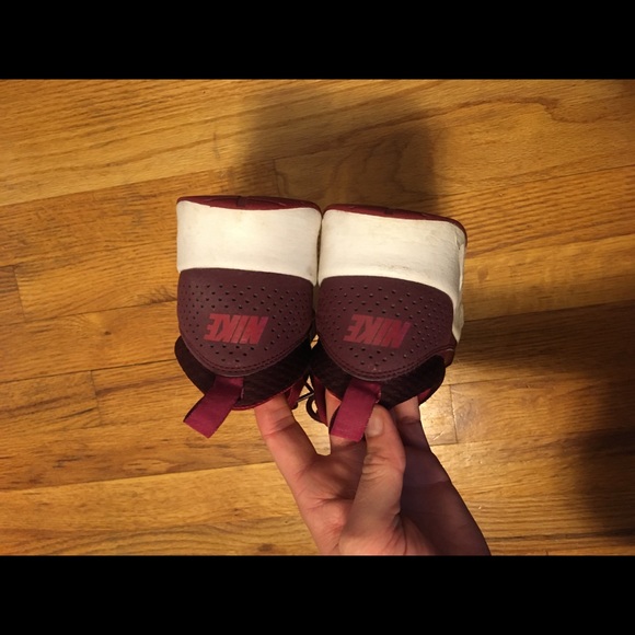 Nike shoes - Picture 3 of 4